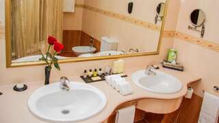 Отель Grand Tien Shan Hotel Алматы Люкс-6