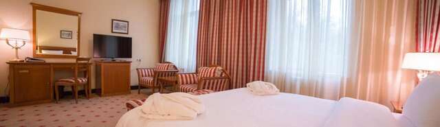 Отель Grand Tien Shan Hotel Алматы-13